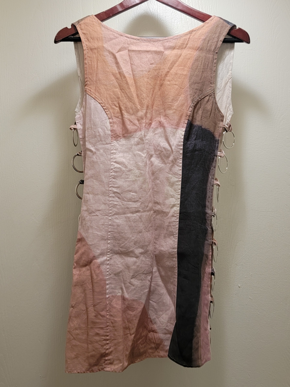 Sleeveless Pink Ombre Midi Dress with Side Ring Details